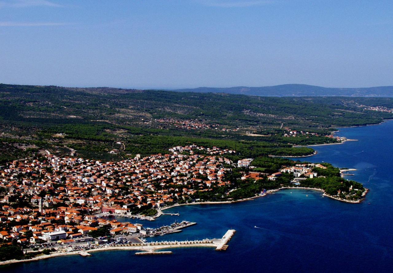 Apartments Valerija Supetar Εξωτερικό φωτογραφία