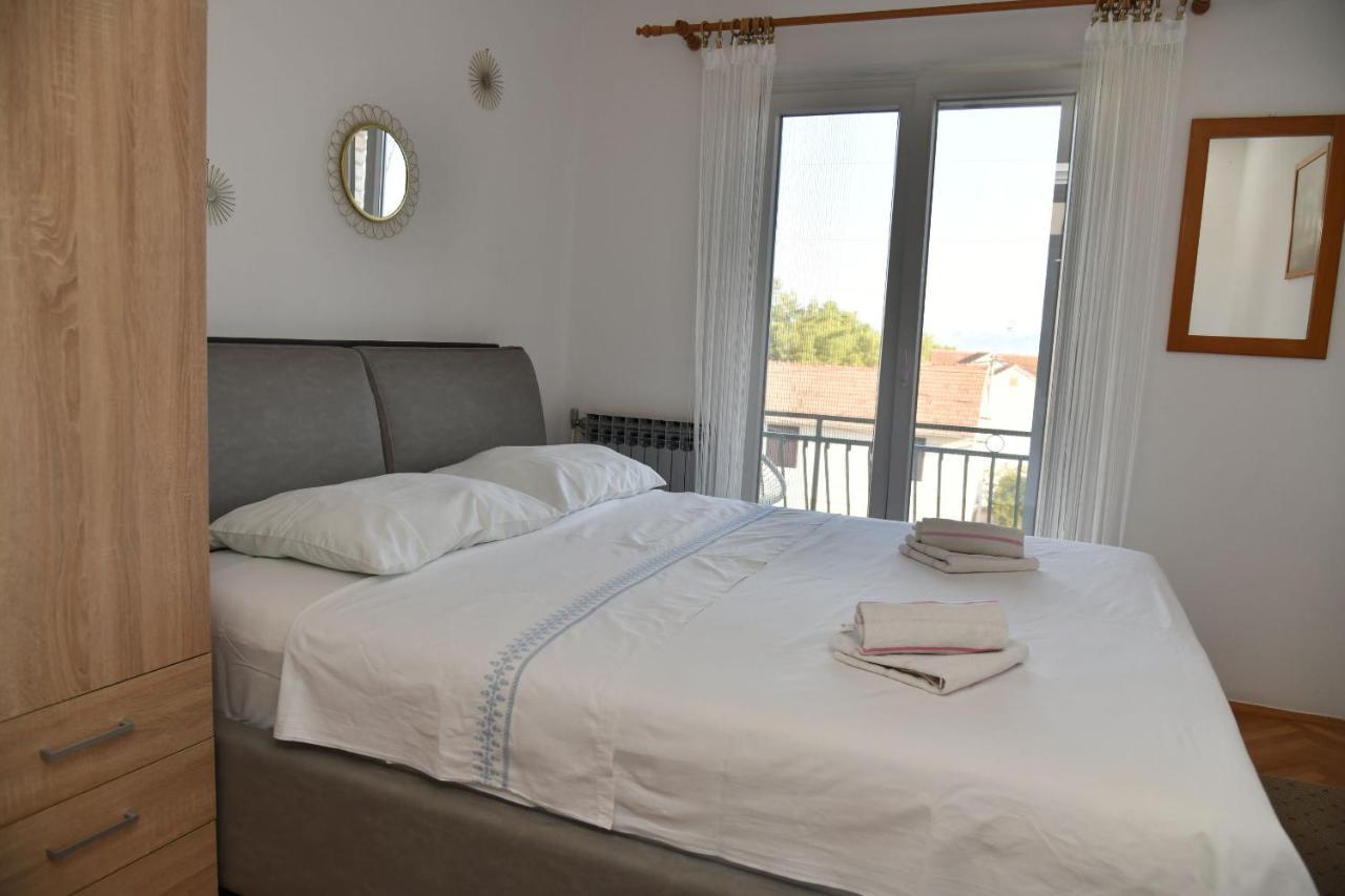 Apartments Valerija Supetar Εξωτερικό φωτογραφία