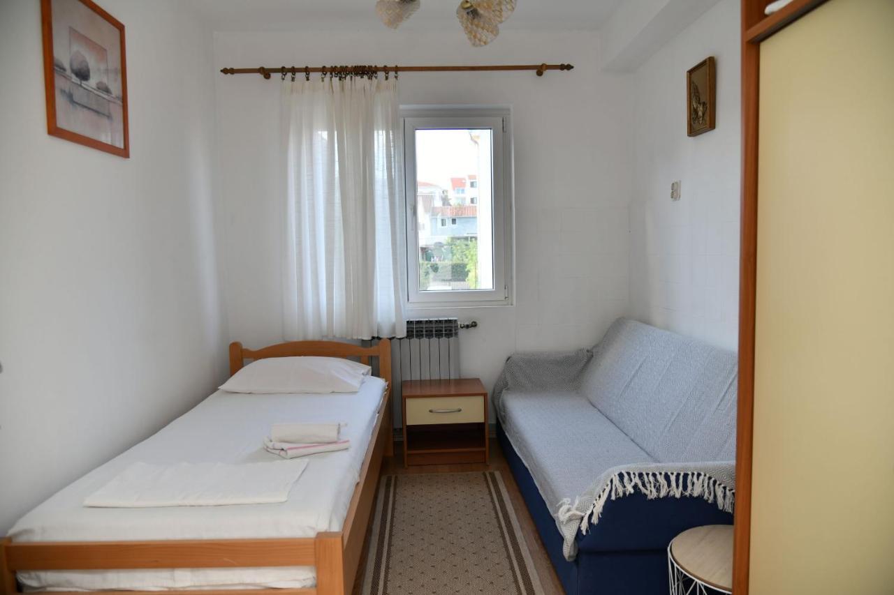 Apartments Valerija Supetar Εξωτερικό φωτογραφία