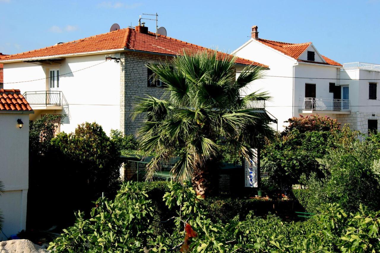 Apartments Valerija Supetar Εξωτερικό φωτογραφία